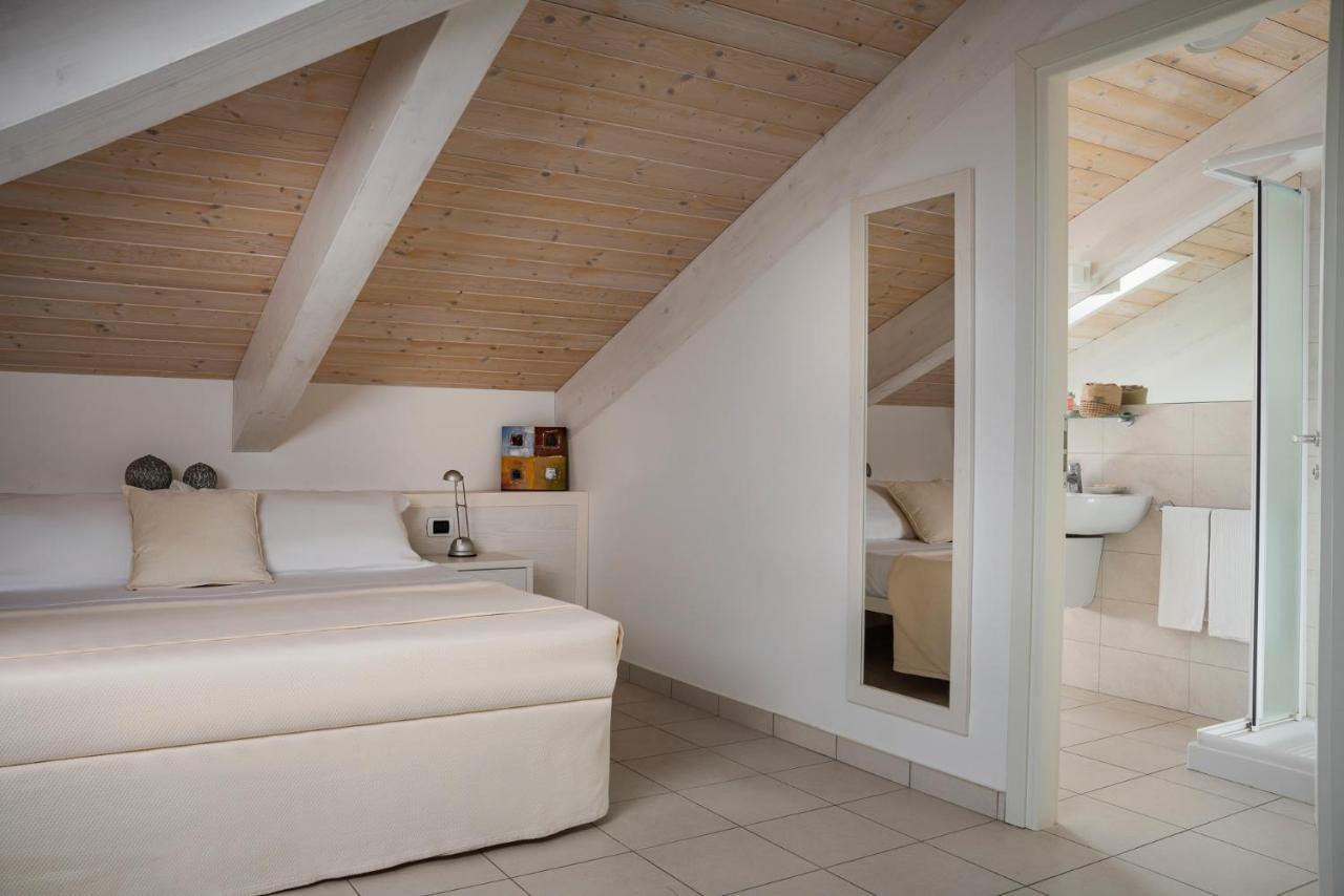 Hotel Embassy Riccione Extérieur photo