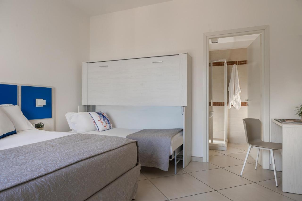 Hotel Embassy Riccione Extérieur photo