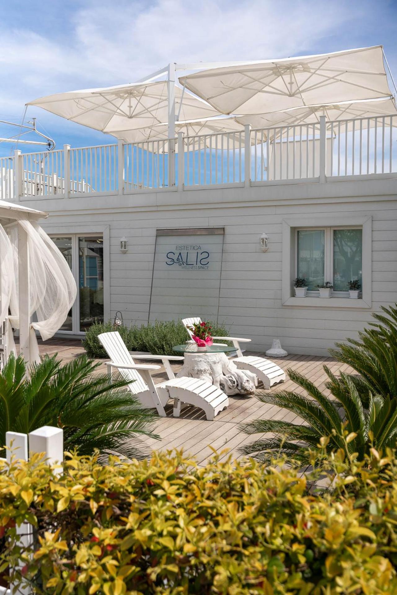 Hotel Embassy Riccione Extérieur photo