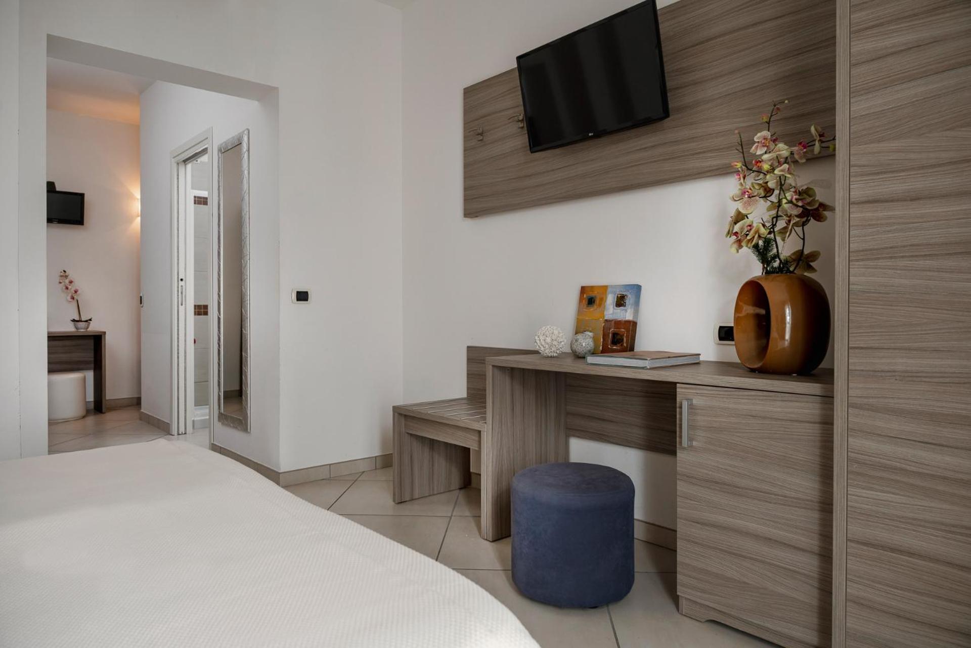 Hotel Embassy Riccione Extérieur photo